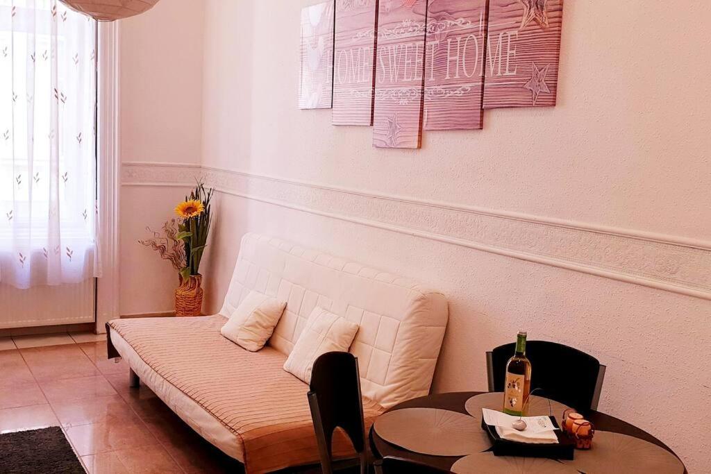 Snow White Apartman, In The Heart Of *